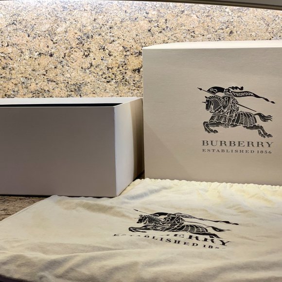 Burberry Salisbury Check Tote - Picture 11 of 12